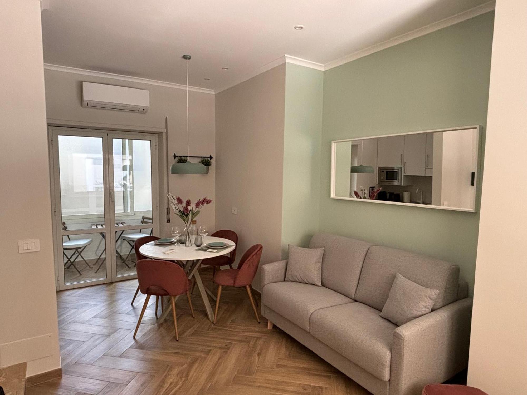 Corso Marconi Boutique Apartment - Luxury Central Apartment Next To The Port Чивитавеккья Экстерьер фото